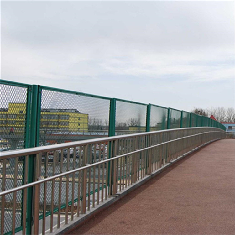 防拋網(wǎng)案例展示圖片4 防拋網(wǎng)案例展示圖片4