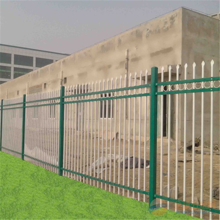 鋅鋼護(hù)欄案例展示圖片4 鋅鋼護(hù)欄案例展示圖片4